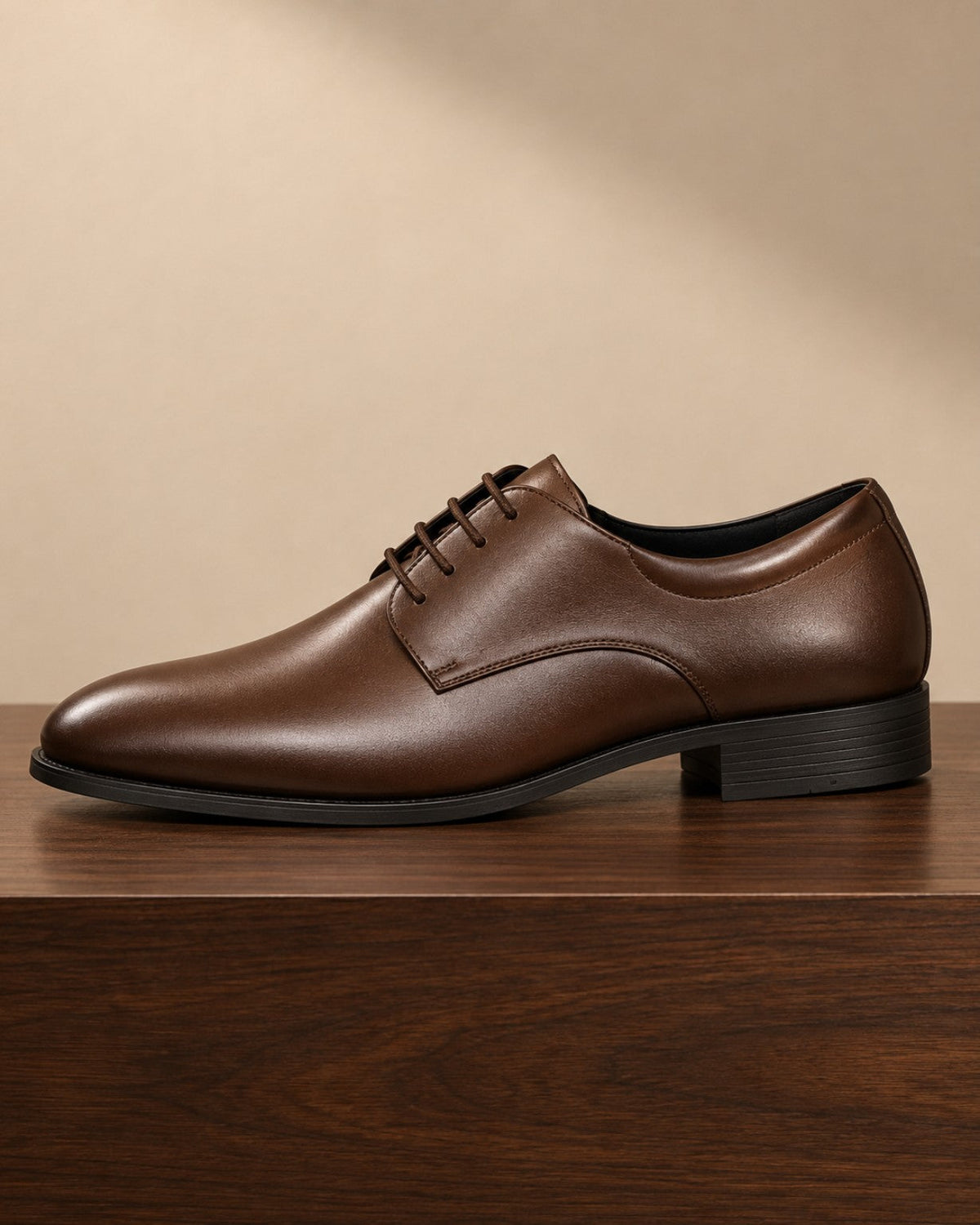 ELLARD brown Derby side profile